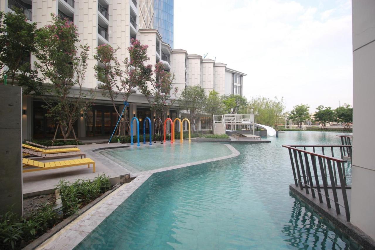 The Quarter Chaophraya By Uhg Hotel Bangkok Exterior photo