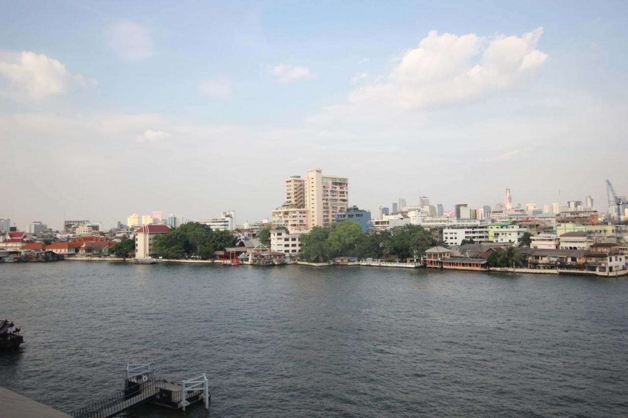 The Quarter Chaophraya By Uhg Hotel Bangkok Exterior photo