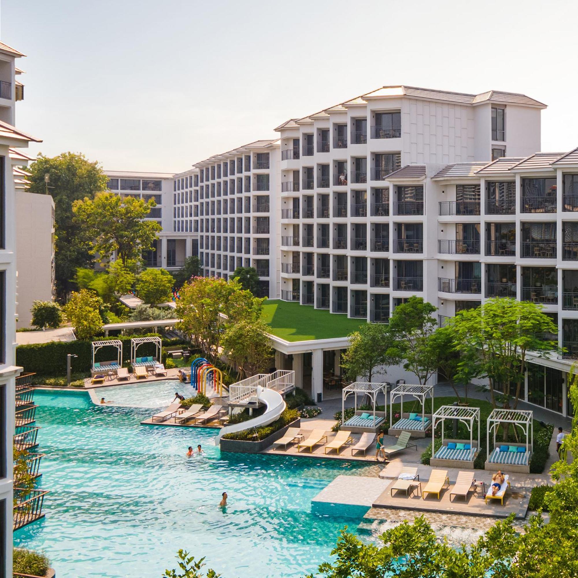 The Quarter Chaophraya By Uhg Hotel Bangkok Exterior photo